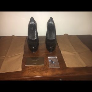 Gucci Nero High Heel Pumps